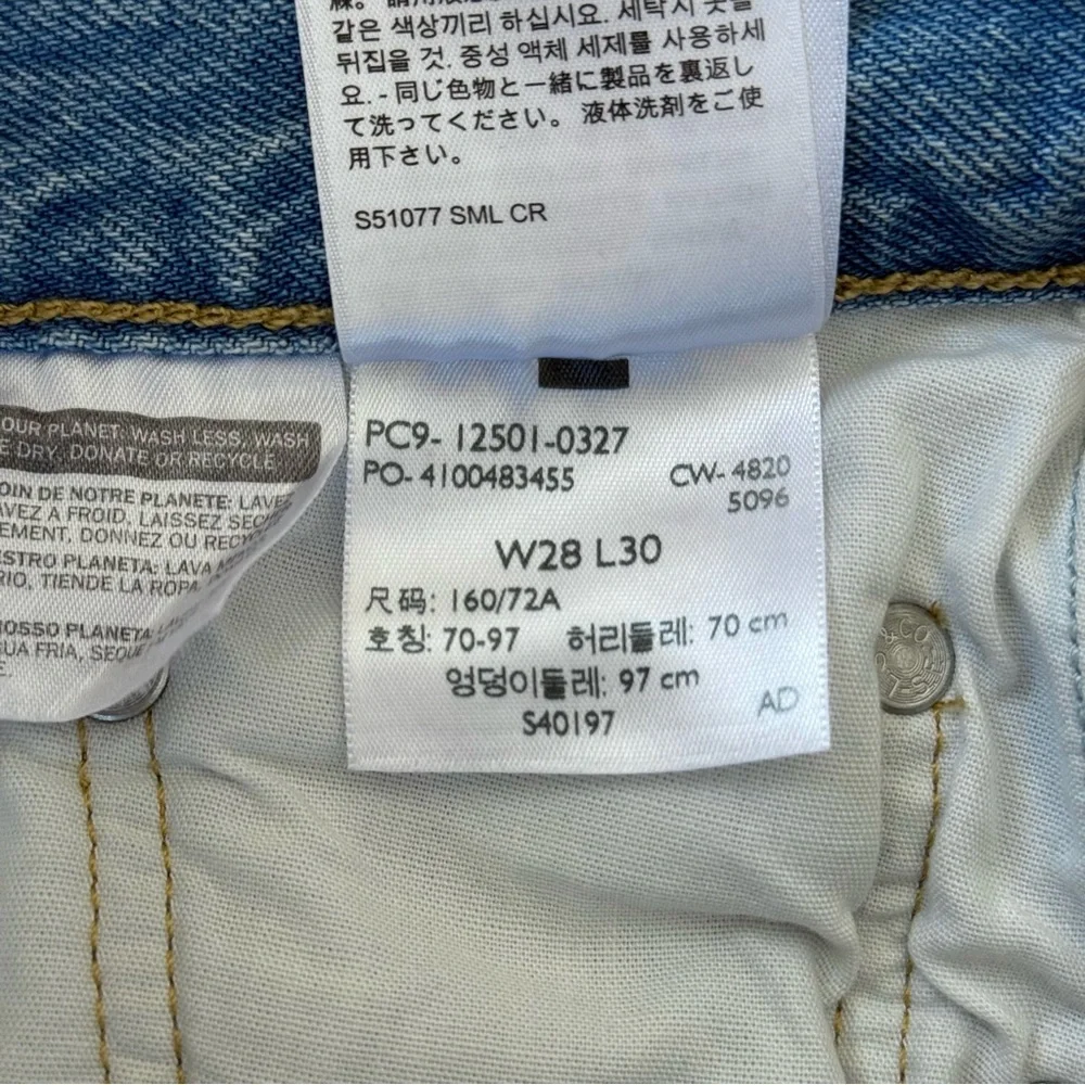 Levi’s 501 Original Straight Leg Jeans in Light Wash - Size 28 - Picture 7 of 7